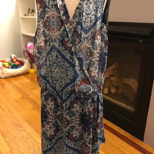 Sleeveless beautiful dress